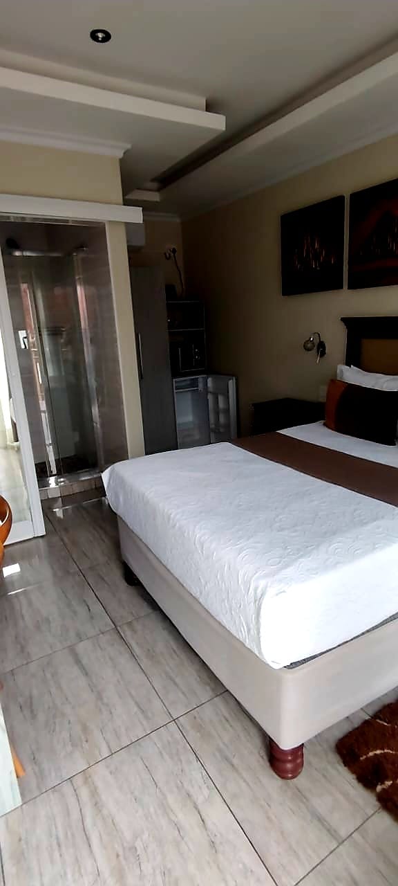 14 Bedroom Property for Sale in Amalinda Eastern Cape